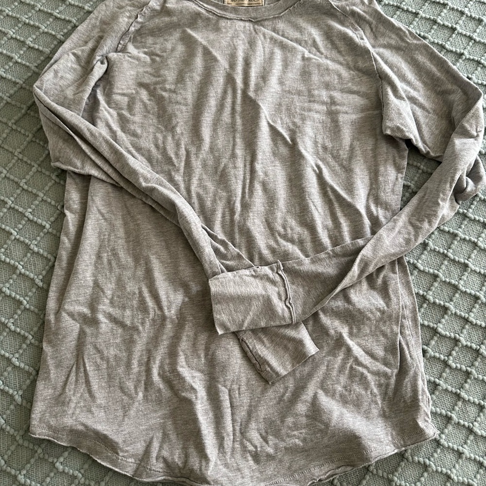 Gray Long Sleeve Shirt - Picture 2 of 6